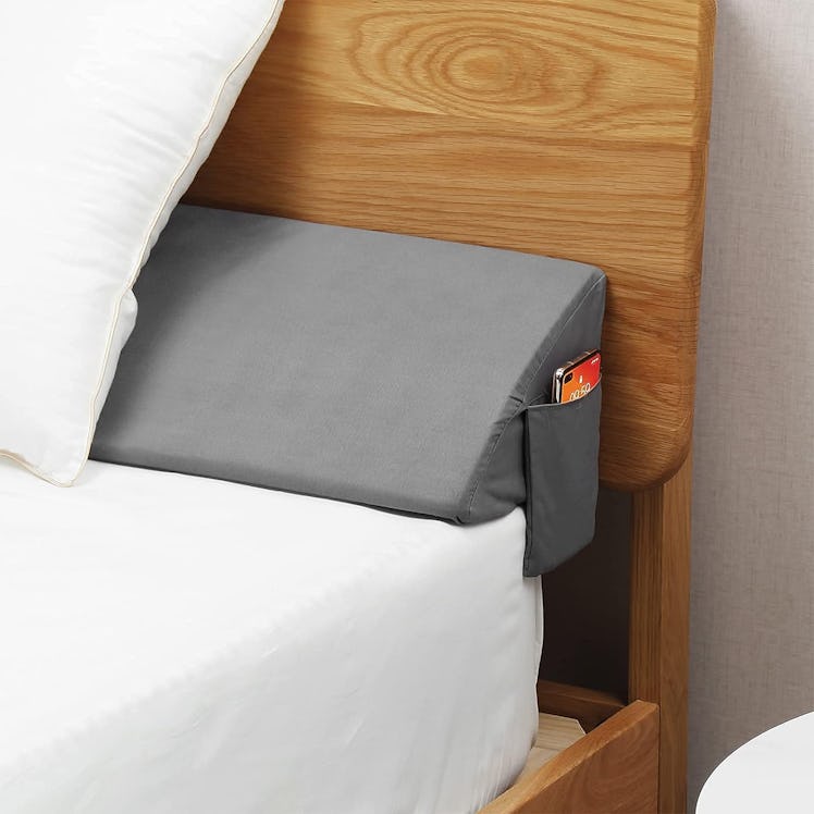 Vekkia Wedge Pillow