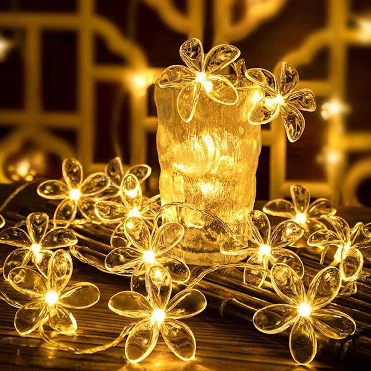 Fielegen LED Cherry Blossom Flower String Lights