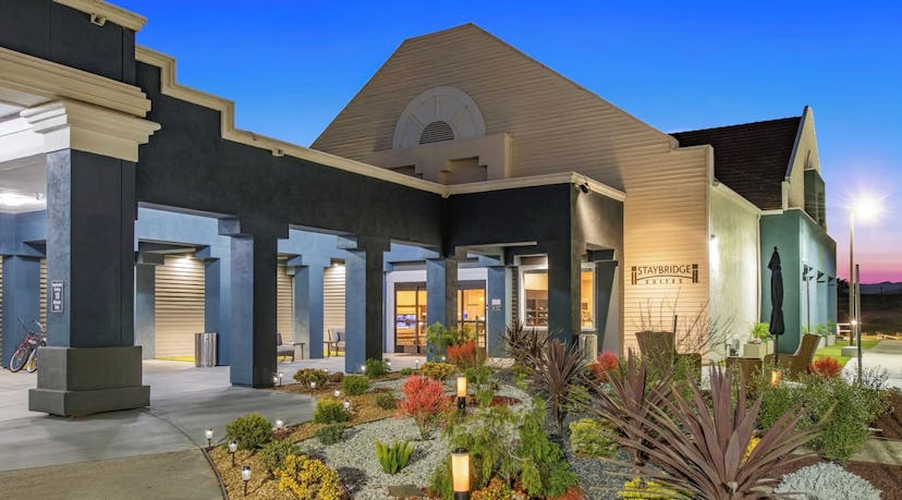 Where To Stay In Oxnard, CA