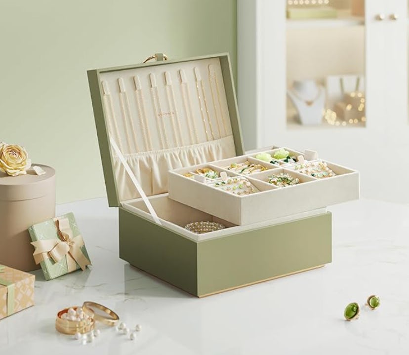 SONGMICS 2-Layer Jewelry Box