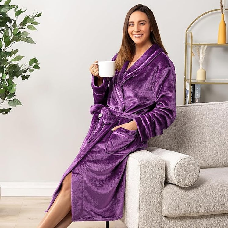 PAVILIA Fleece Fluffy Robe