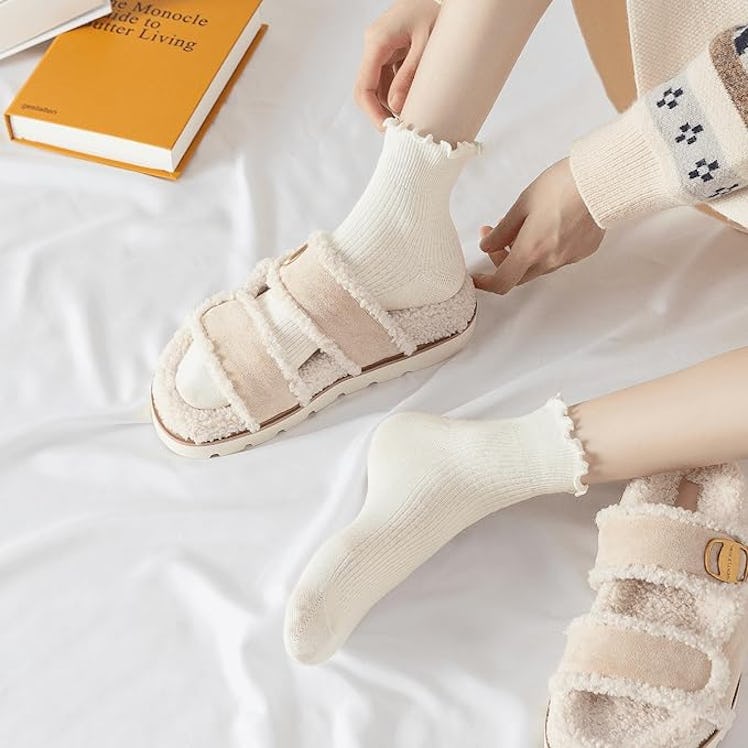 Hstyle Ruffle Socks (6 Pairs) 