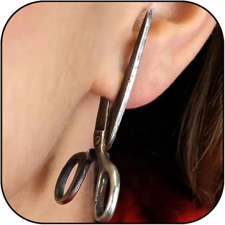 Frodete Vintage Gothic Stud Earrings