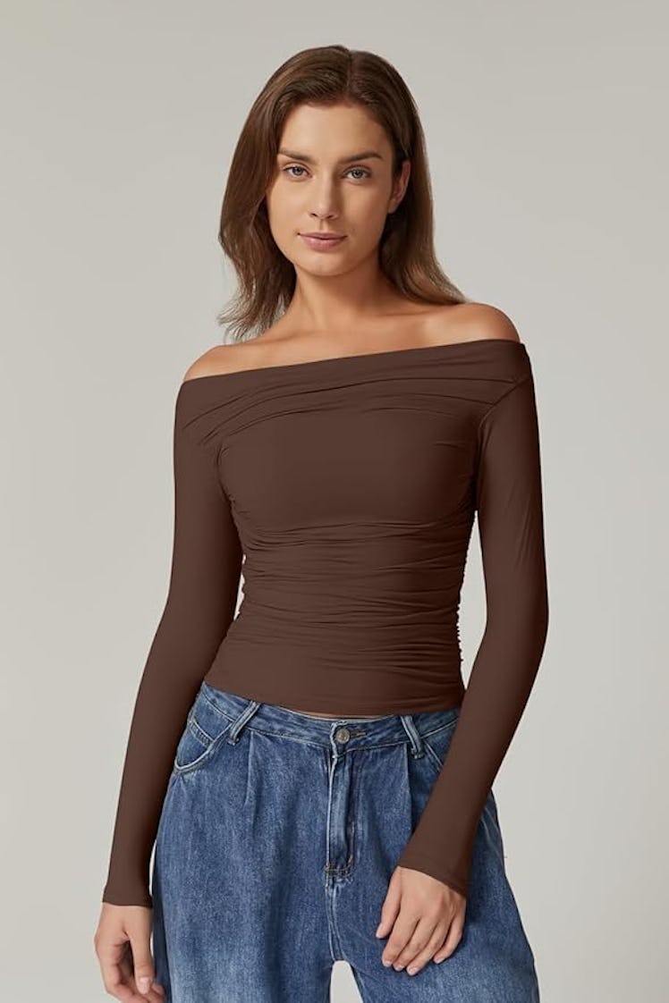 QINSEN Off-The-Shoulder Top