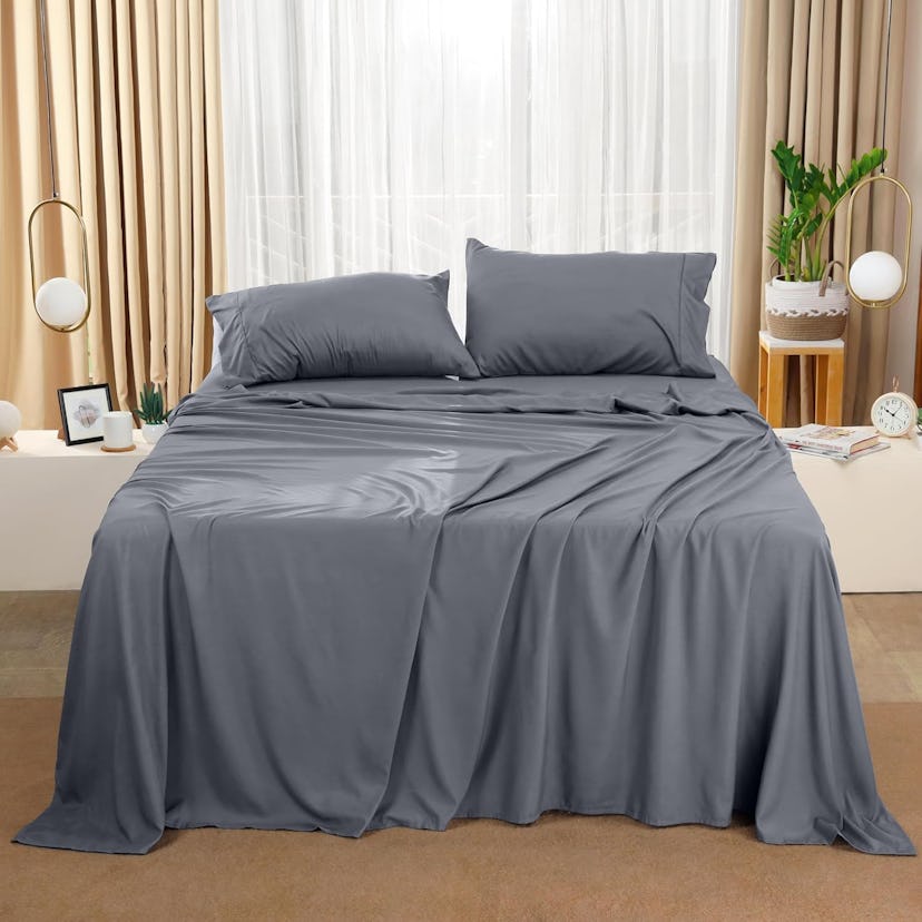 Utopia Bedding Sheet Set (4 Pieces)