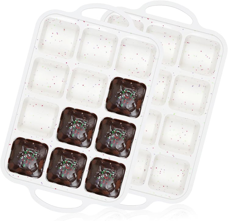 Vinino Silicone Brownie Pans with Dividers (2-Pack)