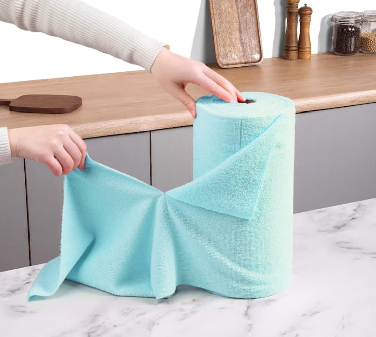 Fantasticlean Reusable Microfiber Cleaning Cloth Roll