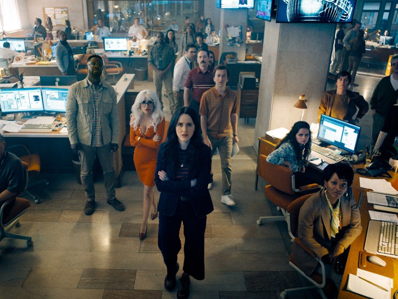 CHRISTOPHER MCDONALD as Ron Troupe, MIKEAELA HOOVER as Cat Grant, RACHEL BROSNAHAN as Lois Lane, BEC...