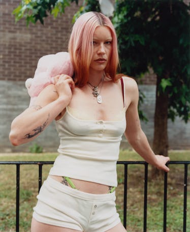 Wet Leg’s Rhian Teasdale On ‘Moisturizer’ Album & Harry Styles Tour