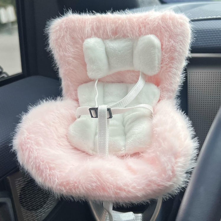 SwiftServ Doll Car Seat with Air Vent Clip