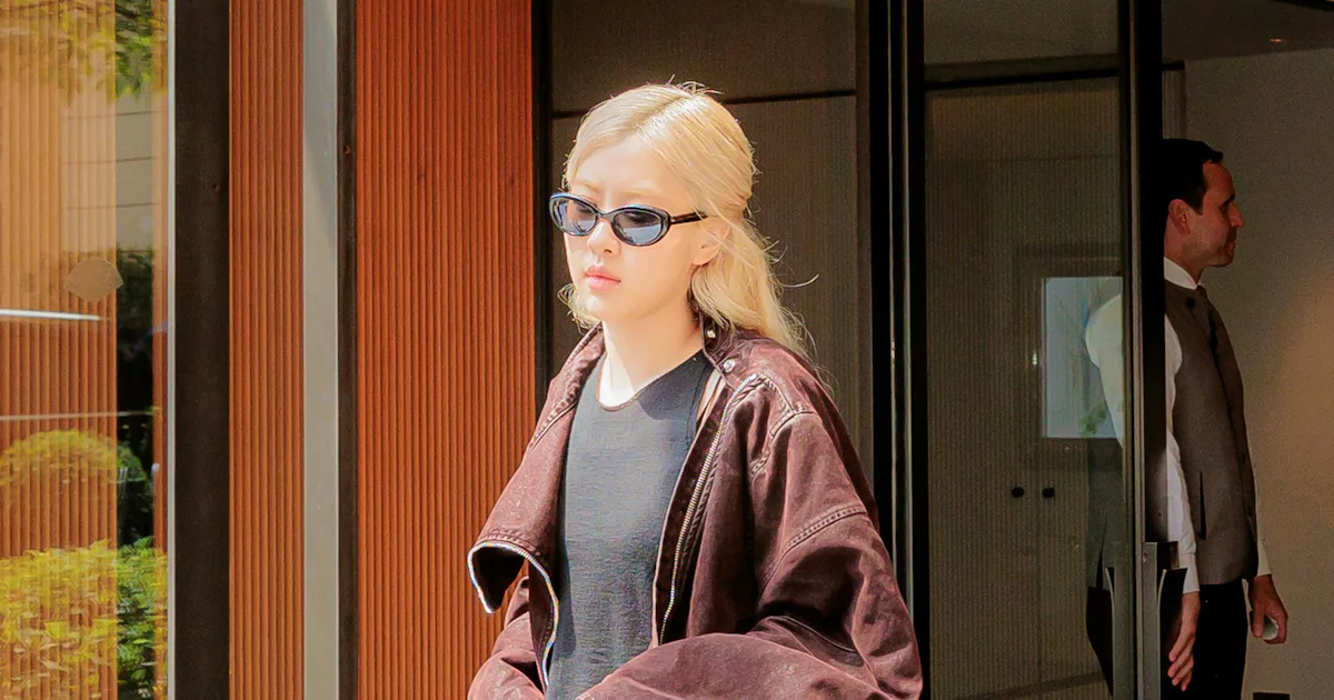Rosé von Blackpink stylt den umstrittensten Schuh des Sommers auf drei ...