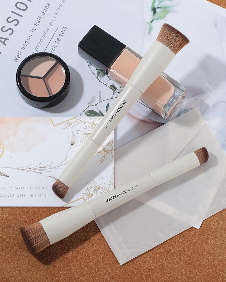 EIGSHOW Dual-Ended Foundation & Concealer Brush