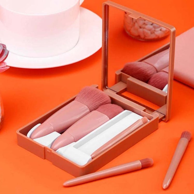 COSHINE Travel Makeup Brush Set (5-Pieces)