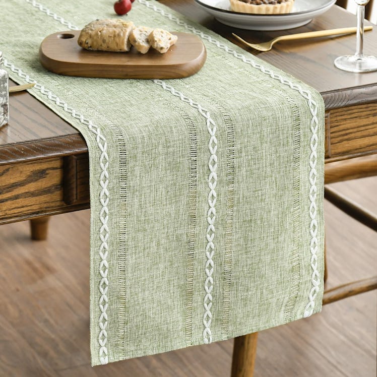 Artoid Mode Rustic Cotton Linen Table Runner