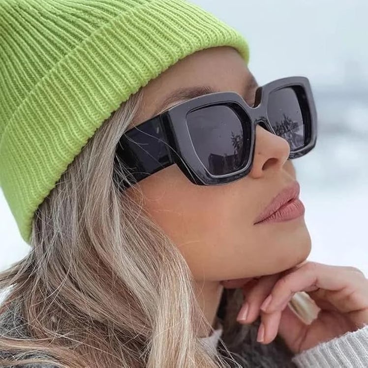 FEISEDY Oversized Square Sunglasses