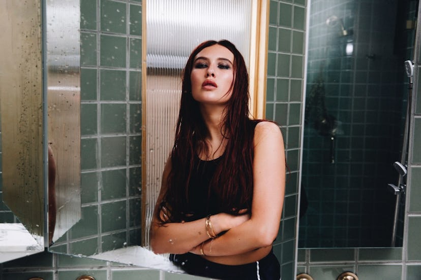 Mimi Webb On Her New Single, Parents' Divorce, & The Jonas Brothers