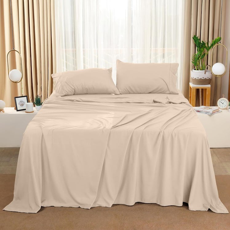 Utopia Bedding Sheet Set (4 Pieces)