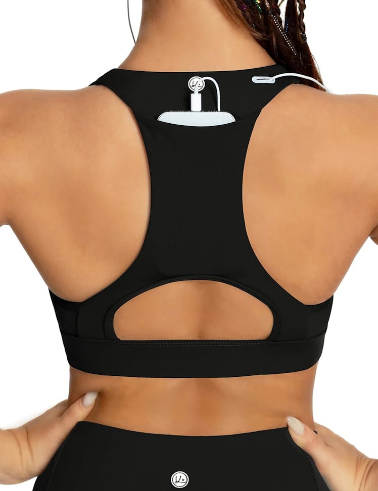 QUEENIEKE Pocket Sports Bra