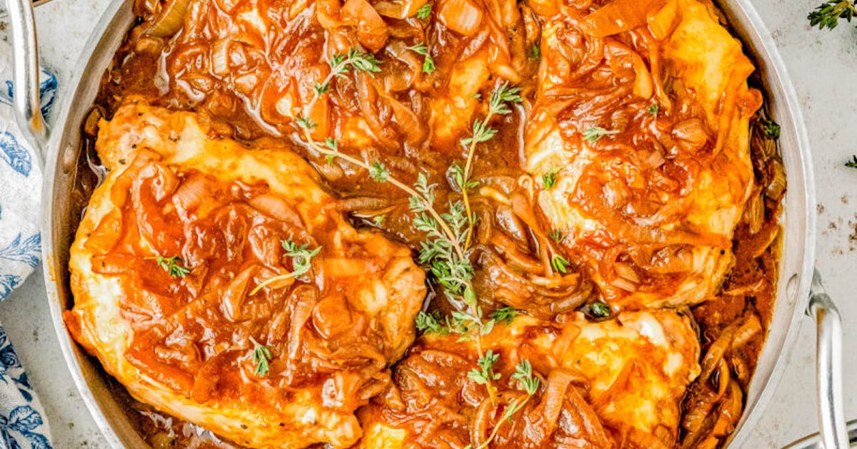 10 Pork Chop Recipes That Won't Be Dry & Disappointing, We Swear