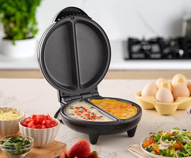Elite Gourmet Non-Stick Omelet  Maker