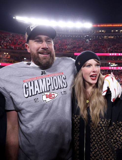 Taylor Swift's engagement manicure was the perfect barely-there polish that let her ring take center...