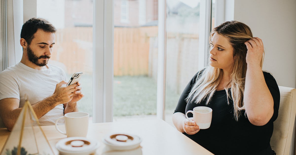 7 Silent Ways Men Check Out Of Marriages