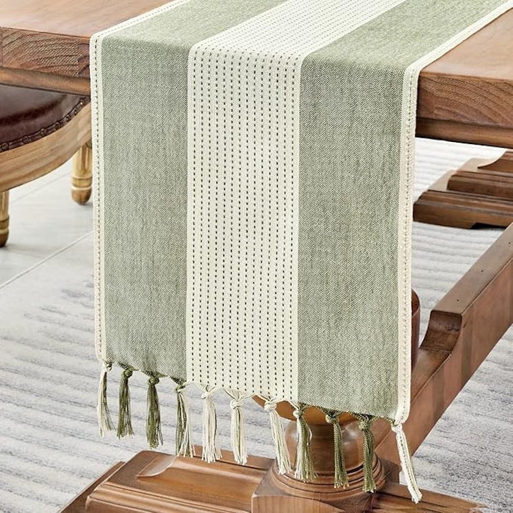 Wracra Linen Table Runner