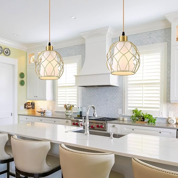 Rezectt Hanging Plug in Pendant Light