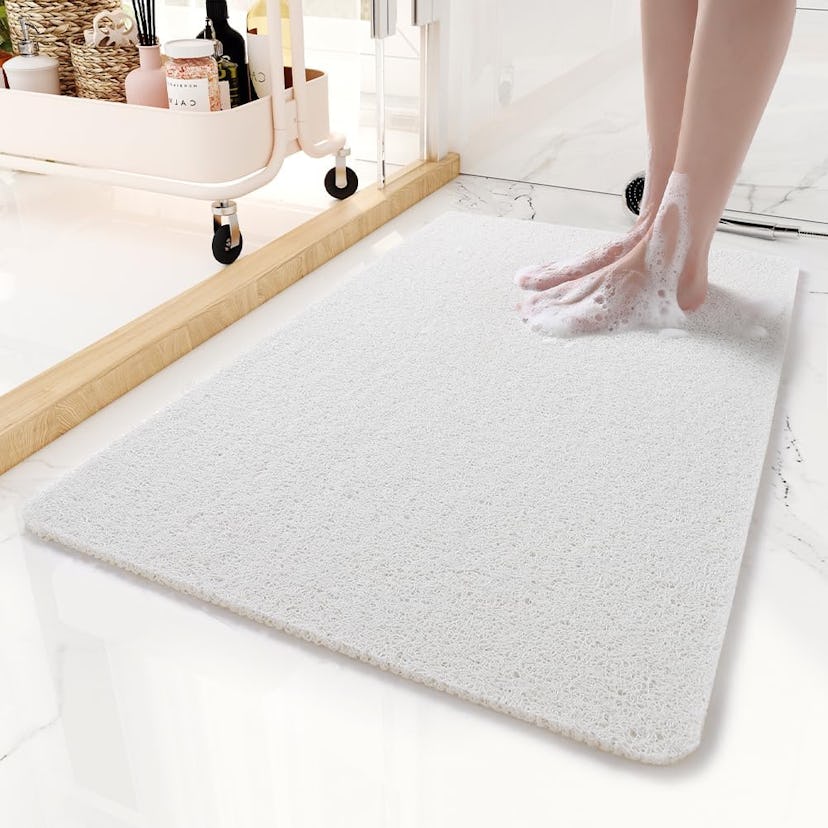 MontVoo Loofah Bath Mat 