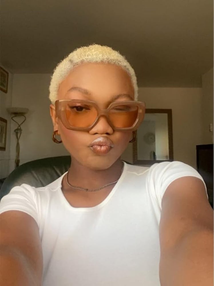 FEISEDY Oversized Square Sunglasses