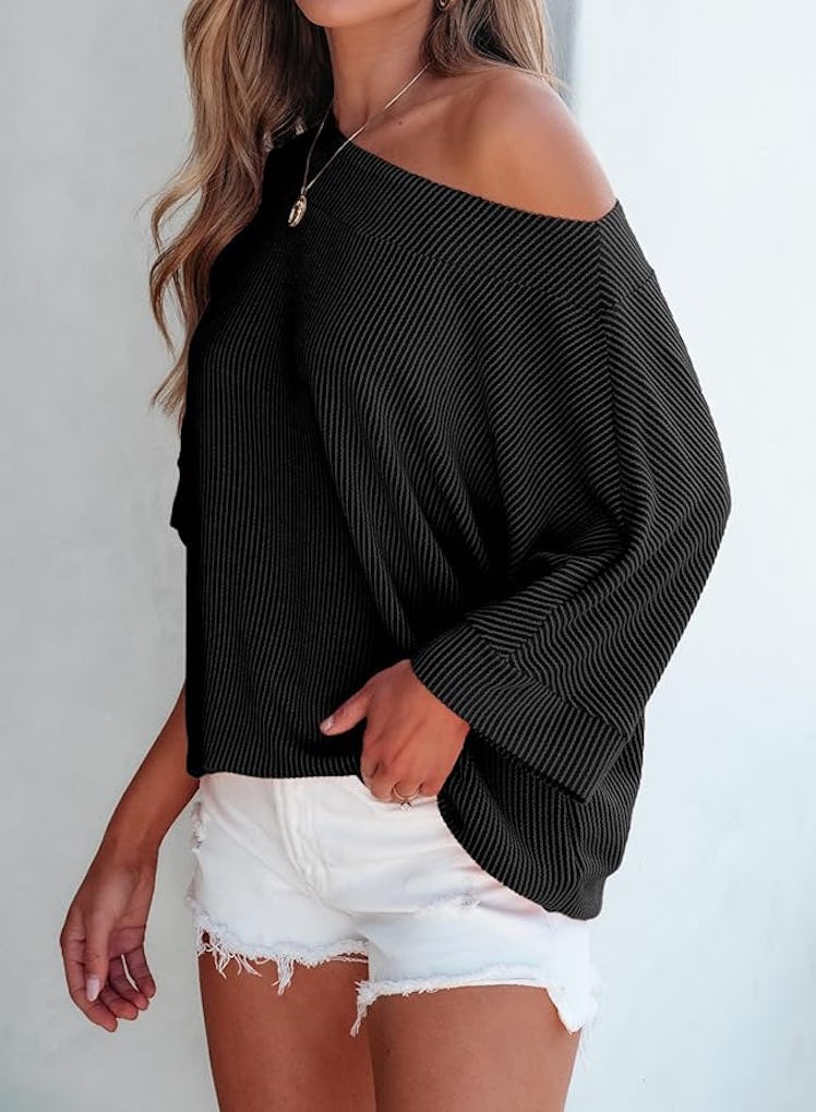 EVALESS Off-The-Shoulder Top