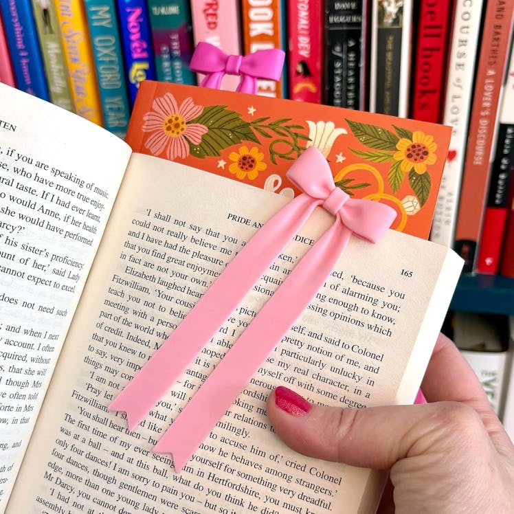 Genuine Fred Bow Bookmarks (2-Pack)