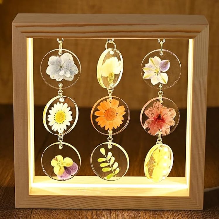 SMUK Dried Flower LED Table Lamp