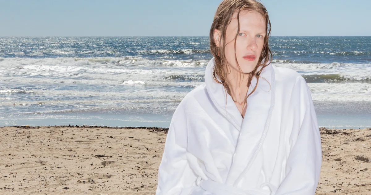 Audrey Hobert Talks Debut Album Who s The Clown Working With audrey-hobert-talks-debut-album-who-s-the-clown-working-with