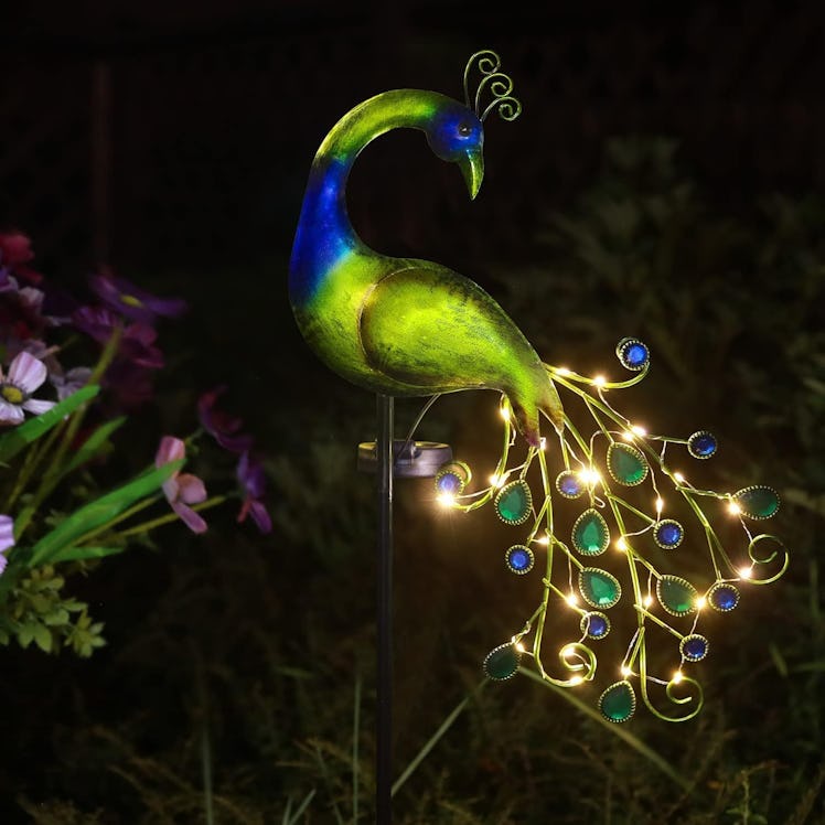 JJALIGHTS Metal Peacock Solar Garden Light