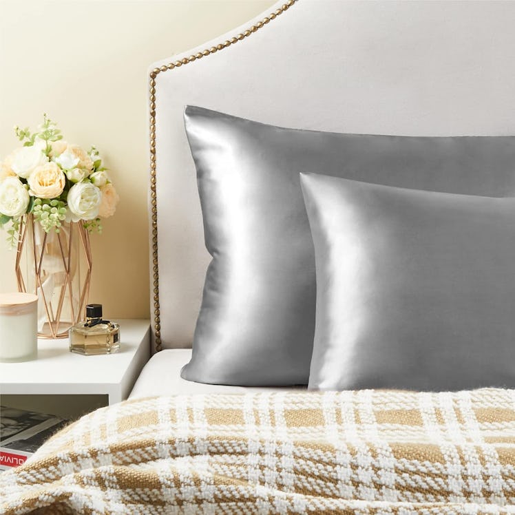BEDELITE Satin Pillowcases (2-Pack)