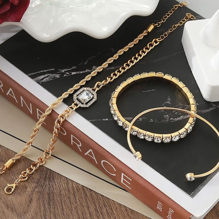 17IF Bracelet Set (4 Pieces)