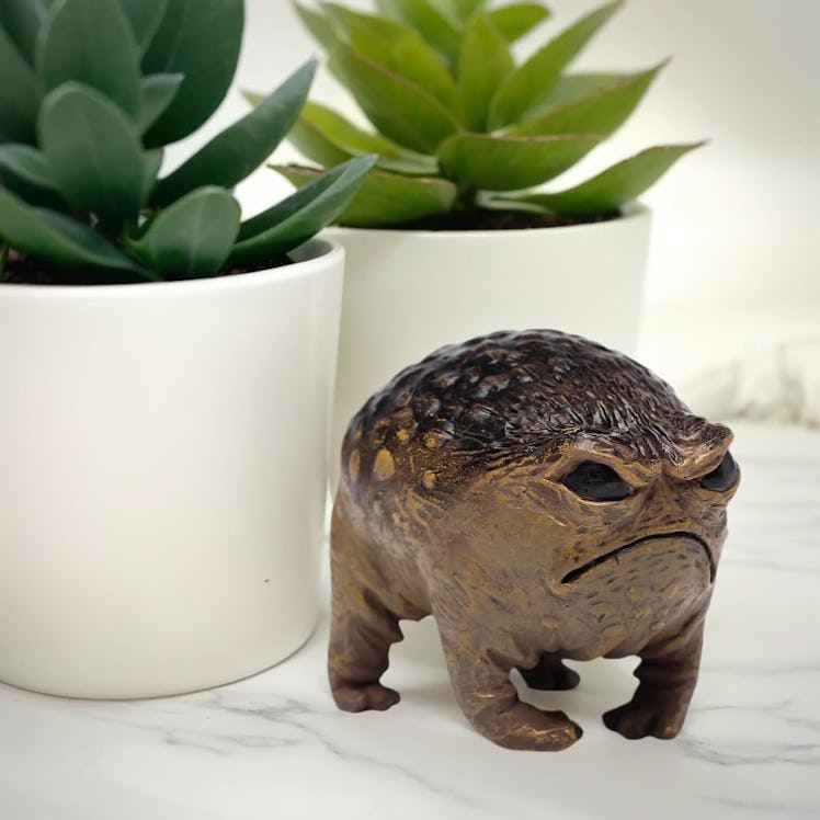 MOLMH Grumpy Toad Statue