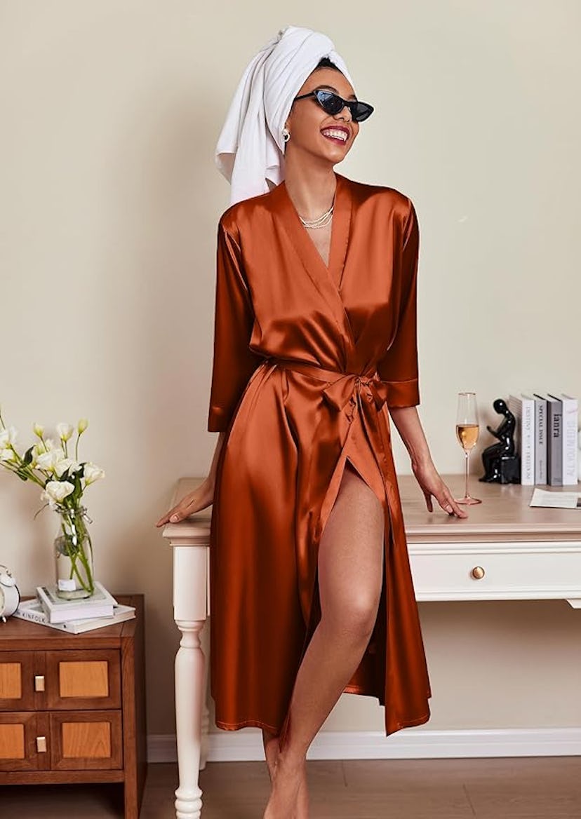 Ekouaer Satin Robe 