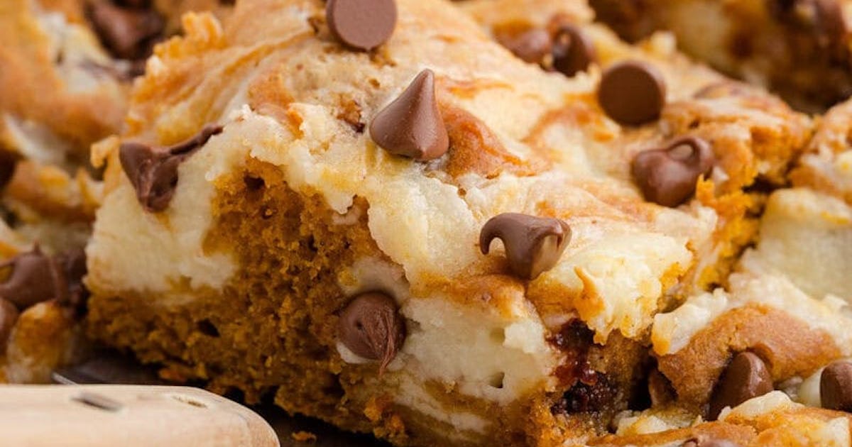 11 Easy Fall Desserts Because We Need Dopamine & We Need It Now