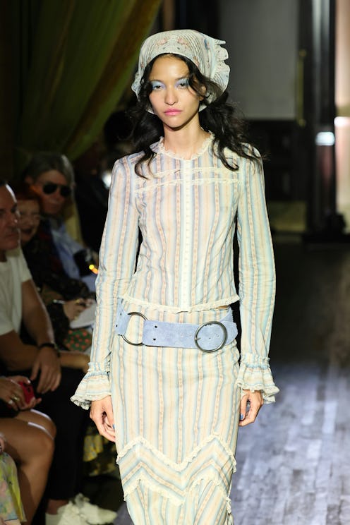 Headscarves on the SS26 runways