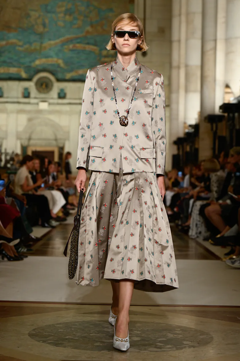 Tory Burch’s Spring 2026 Collection Balanced “Precision and Imperfection”