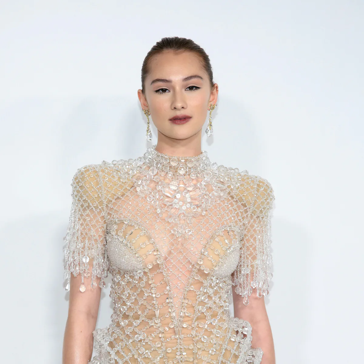 Lola Tung's Best Red Carpet Looks Are Like a Real-Life Rom-Com Lola Tung's Best Red Carpet Looks Are Like a Real-Life Rom-Com