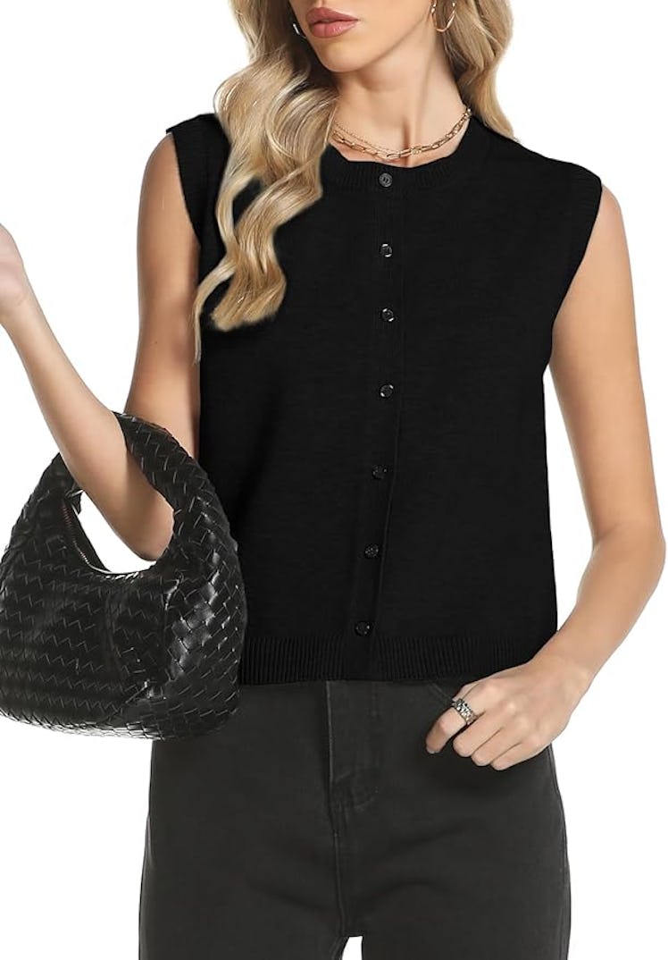 COCCKO Button Down Sweater Vest