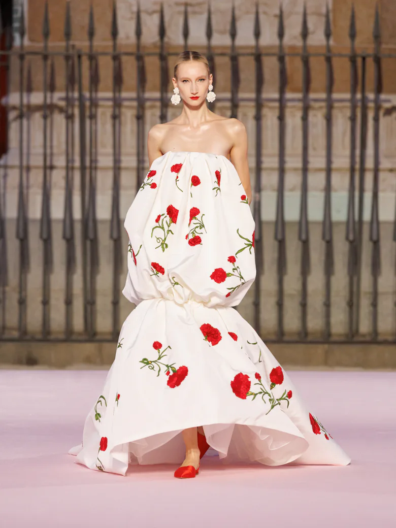 runway dress event The best way to wear a ball gown? For Viktor & Rolf, it's sideways and upside down