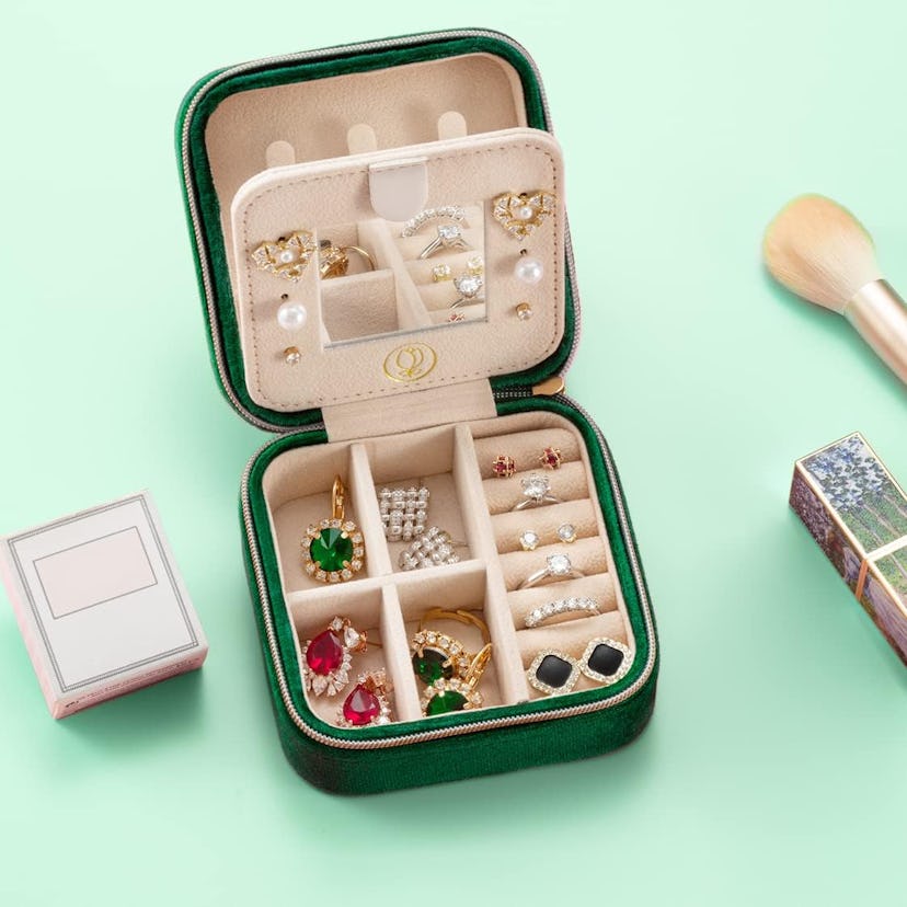 ZPROW Velvet Travel Jewelry Case