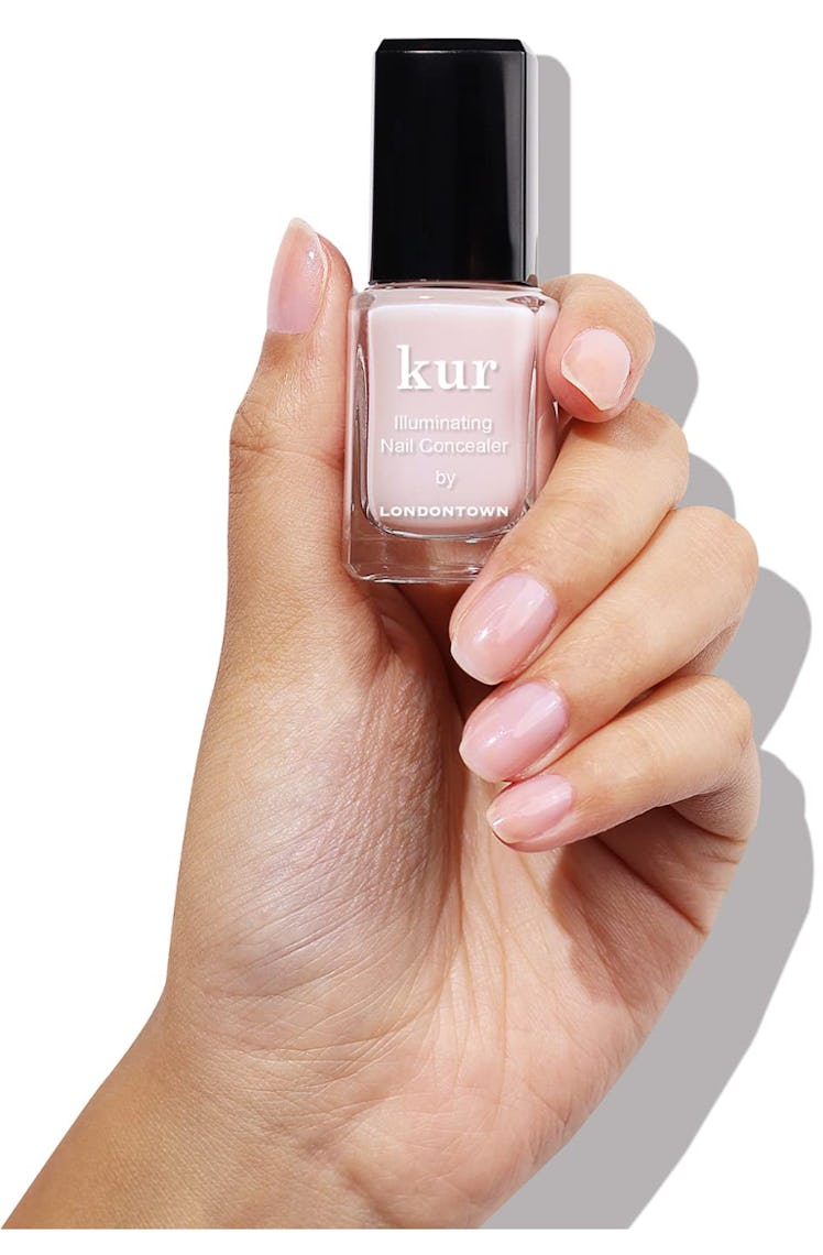 LONDONTOWN Kur Illuminating Nail Concealer