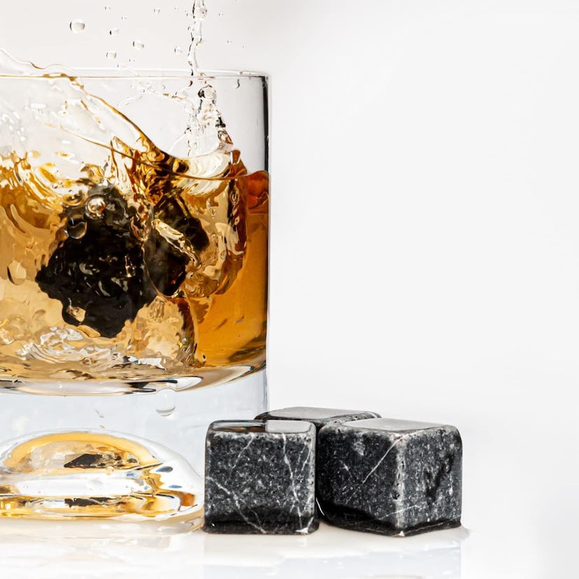 DS Gifts Whiskey Stones (12 Pieces)