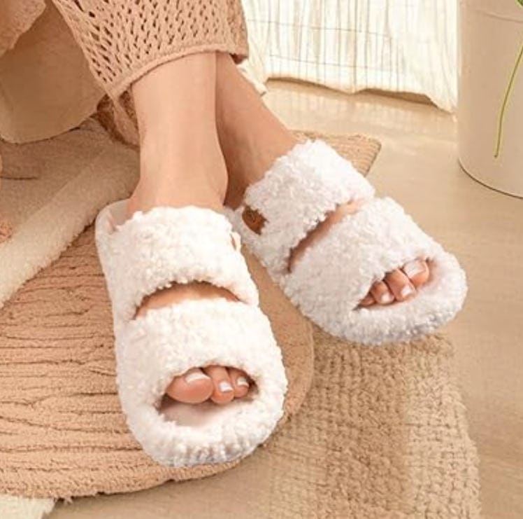 EverFoams Fuzzy Memory Foam Slippers