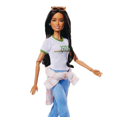 Joanna Gaines Has Her Own Barbie Doll *And* Her Very Own Dreamhouse!